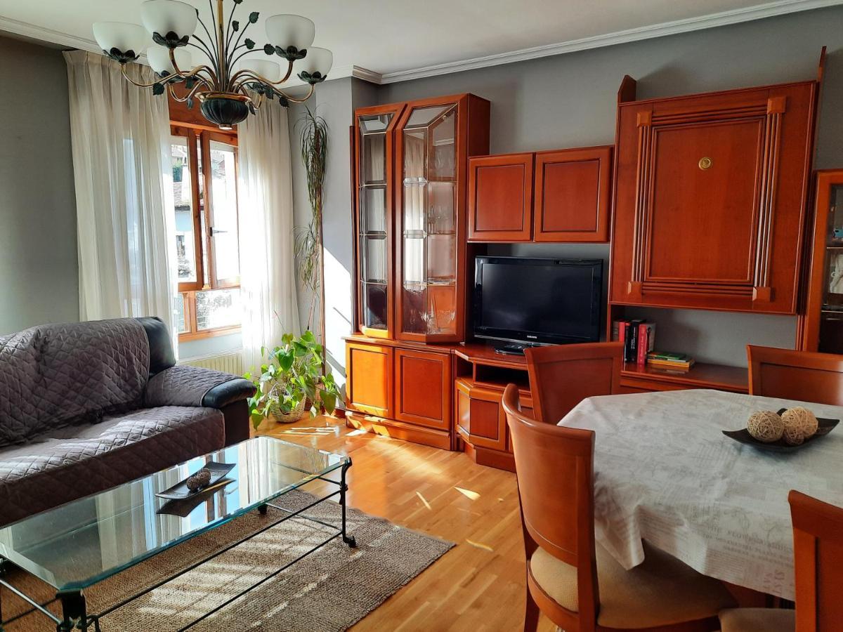 Casa De Mila Appartement Onís Buitenkant foto